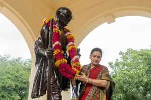 बबिता चौहान बनीं महिला आयोग की अध्यक्ष, मुलायम की छोटी बहू अपर्णा उपाध्यक्ष